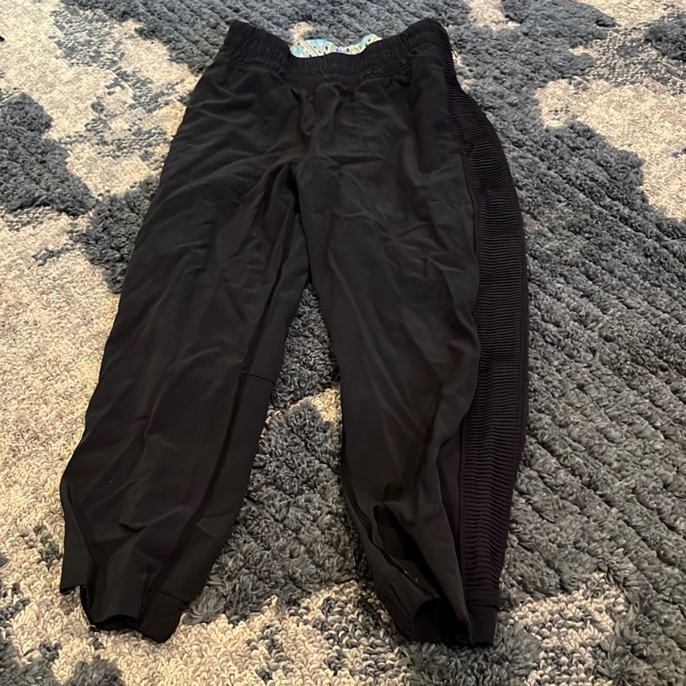 Ivivva joggers